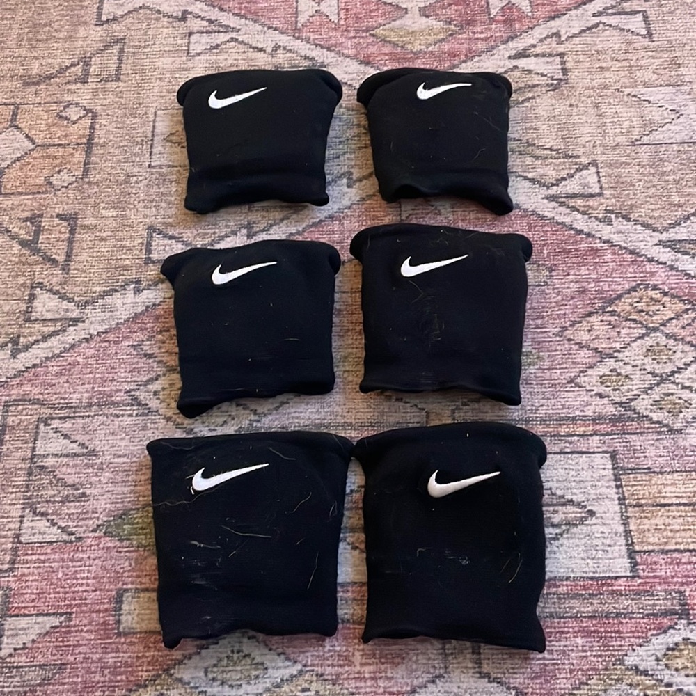 🚫sold on dep🚫 Nike Knee Pads